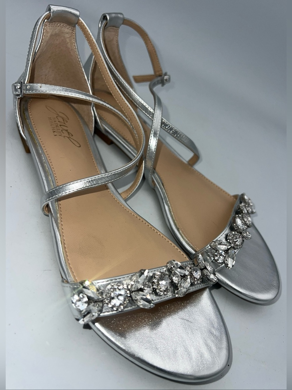 Jewel Badgley Mischka Tessy Embellished Sandal Silver Women’s Size 8M NEW
